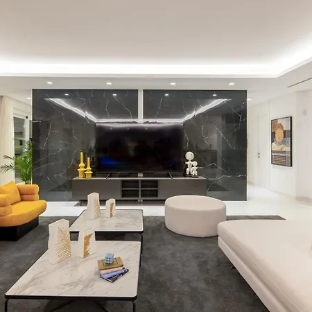 Villapadierna Solstice Sanctuary Βίλα Εστεπόνα