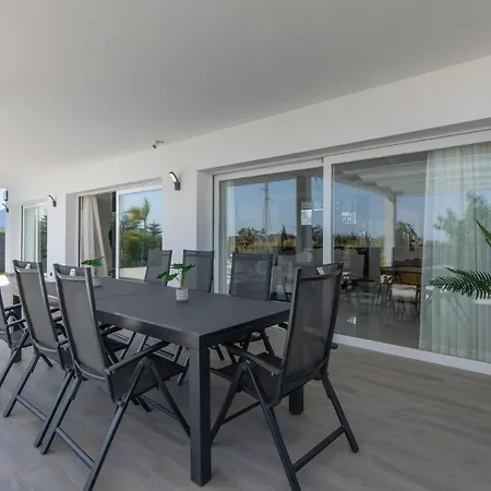 Βίλα Villapadierna Solstice Sanctuary Εστεπόνα