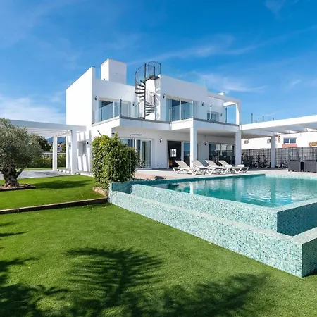 Villapadierna Solstice Sanctuary Βίλα *