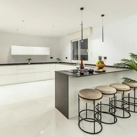 Villapadierna Solstice Sanctuary Villa Estepona