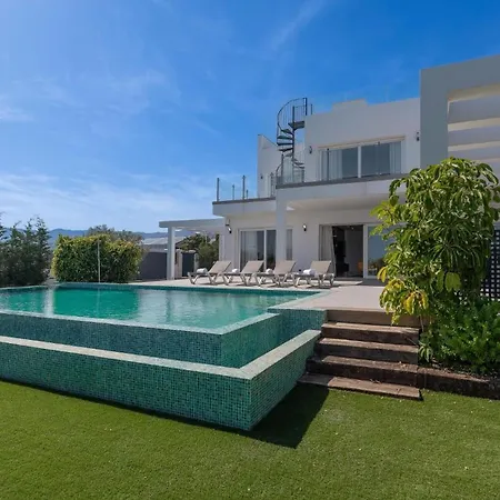 Villa Villapadierna Solstice Sanctuary *